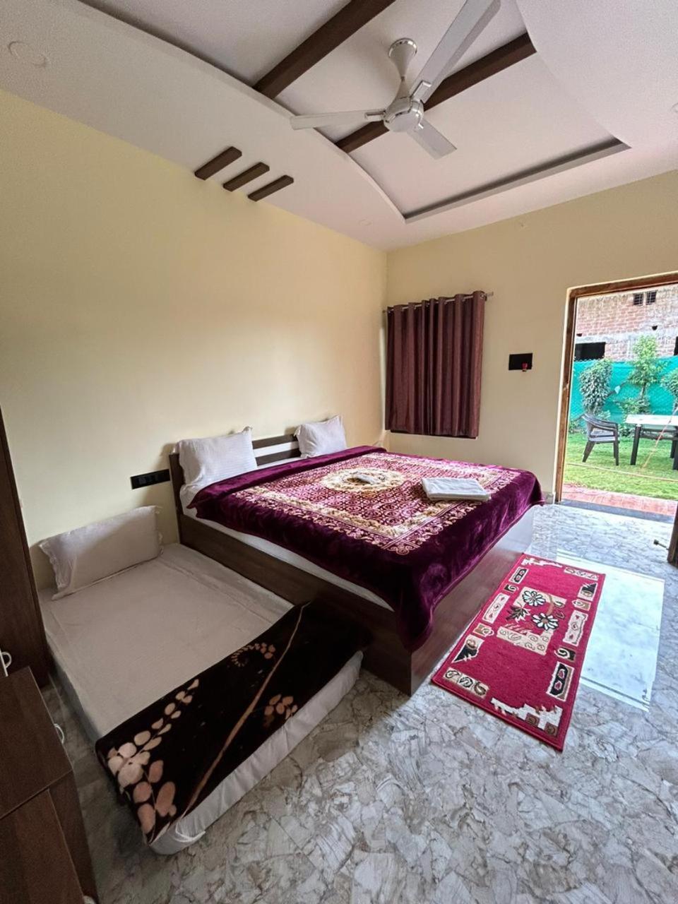 Mowgli Homestay *